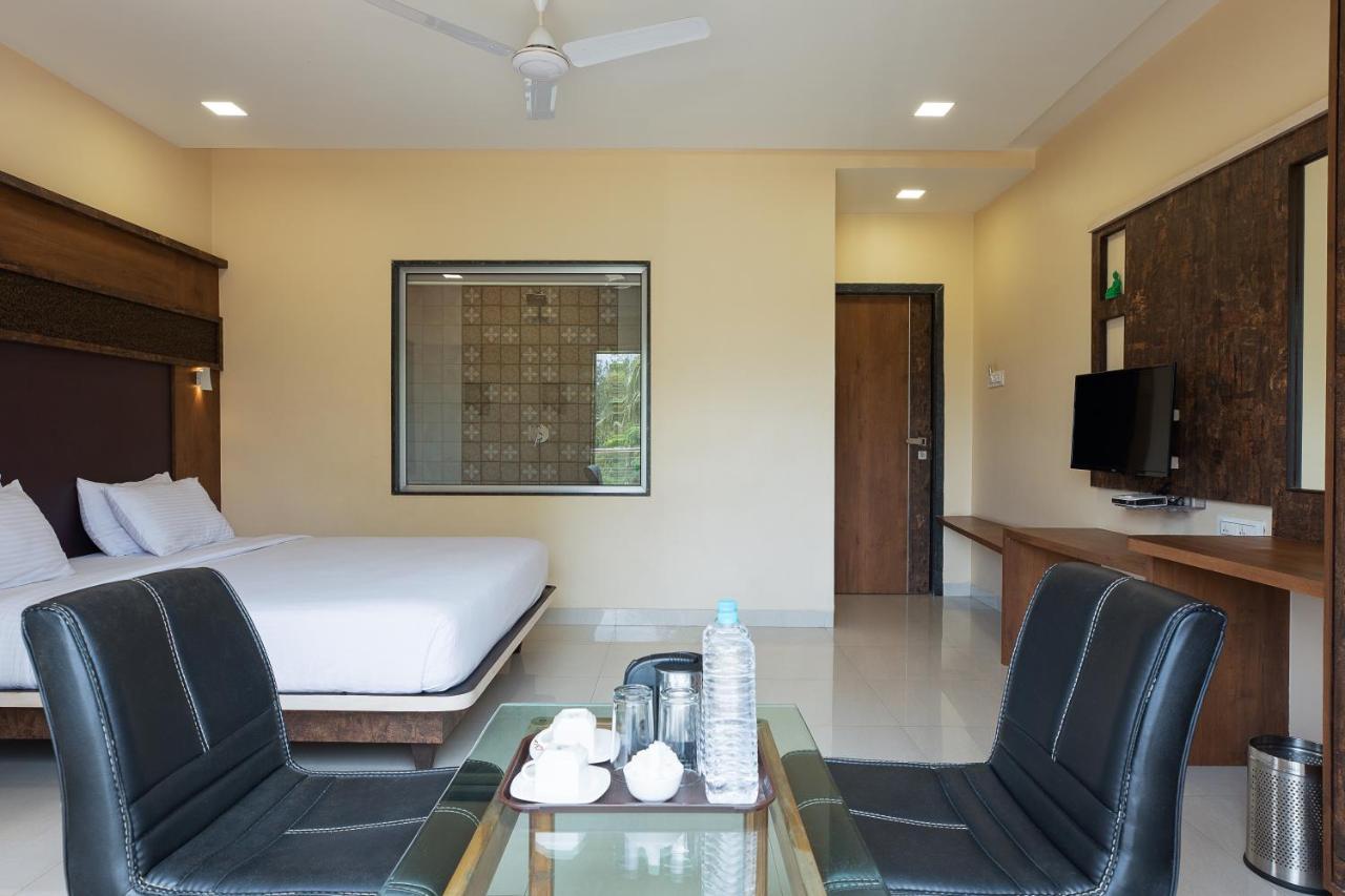 City Palace Resort Лонавла Екстер'єр фото