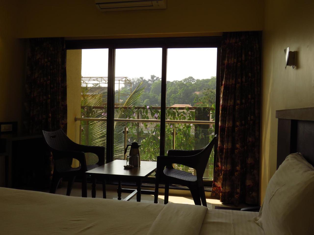 City Palace Resort Лонавла Екстер'єр фото