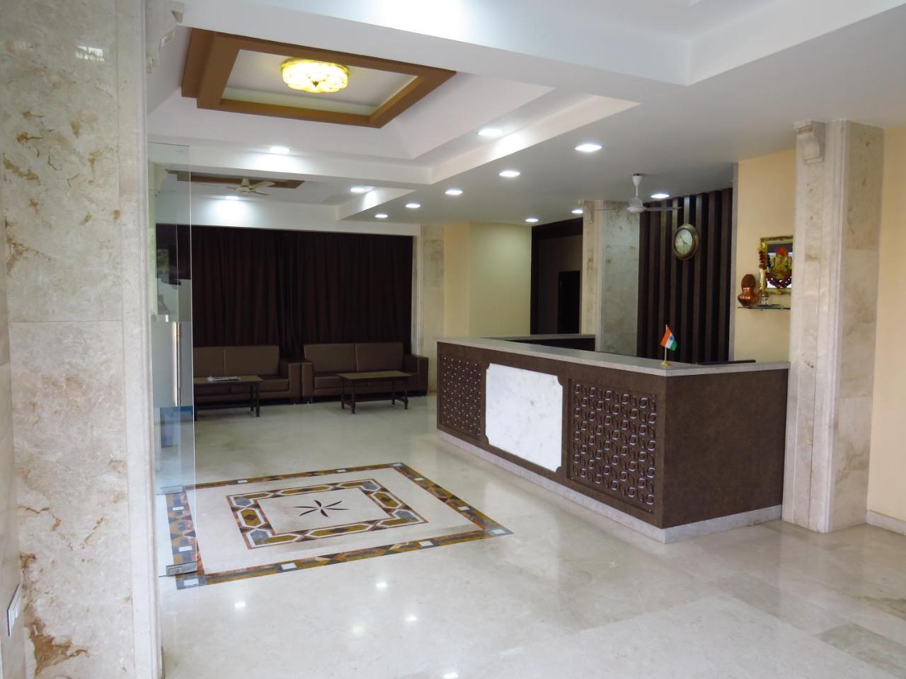 City Palace Resort Лонавла Екстер'єр фото