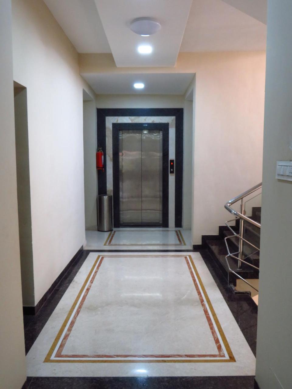 City Palace Resort Лонавла Екстер'єр фото