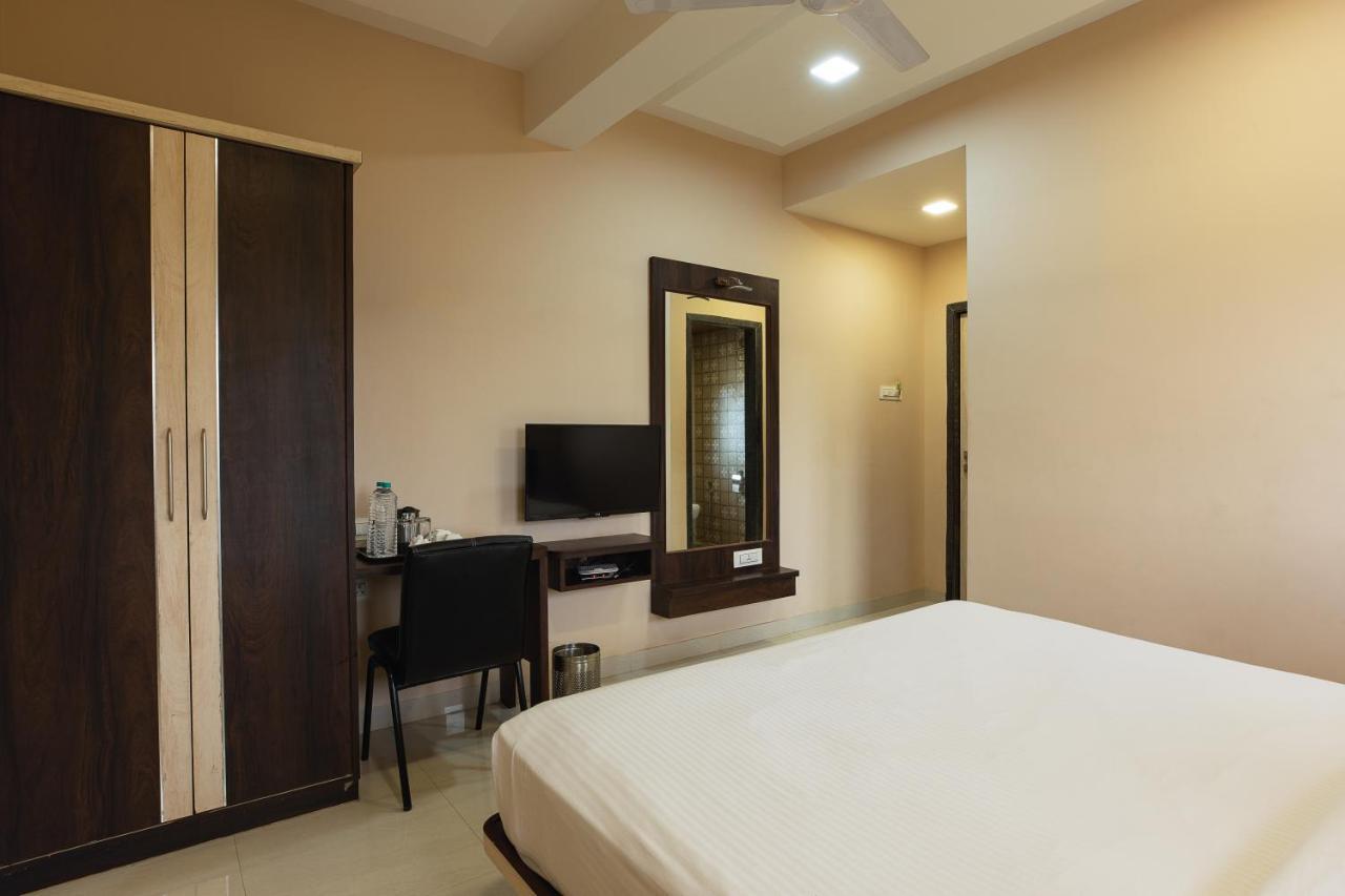 City Palace Resort Лонавла Екстер'єр фото