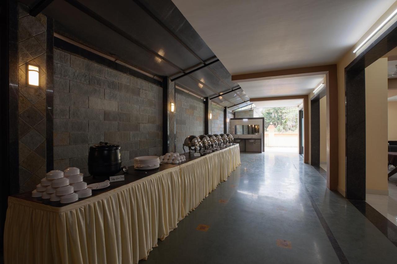 City Palace Resort Лонавла Екстер'єр фото