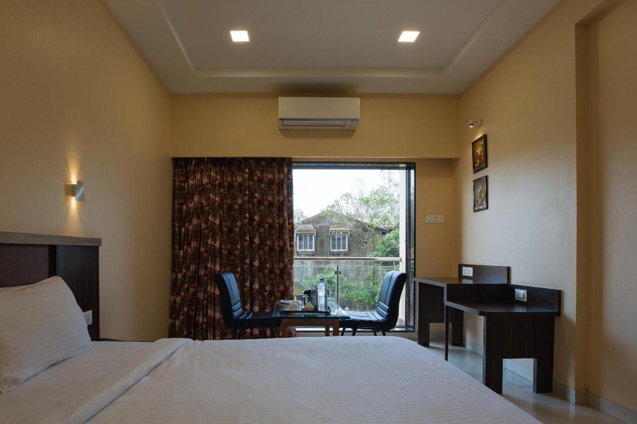 City Palace Resort Лонавла Екстер'єр фото